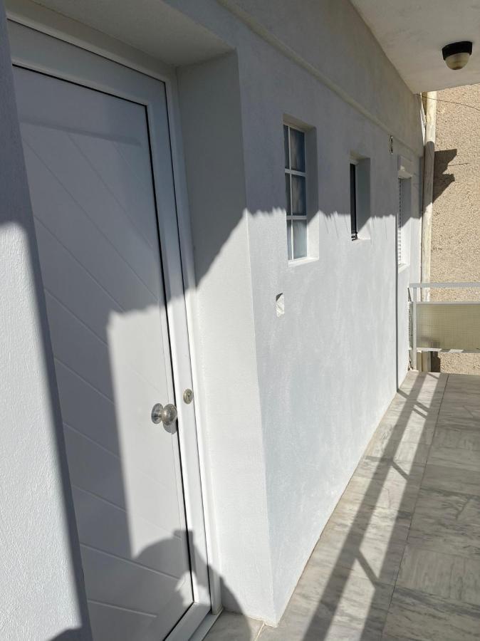 Adrianos House By The Sea Apartment Nea Iraklitsa Ngoại thất bức ảnh
